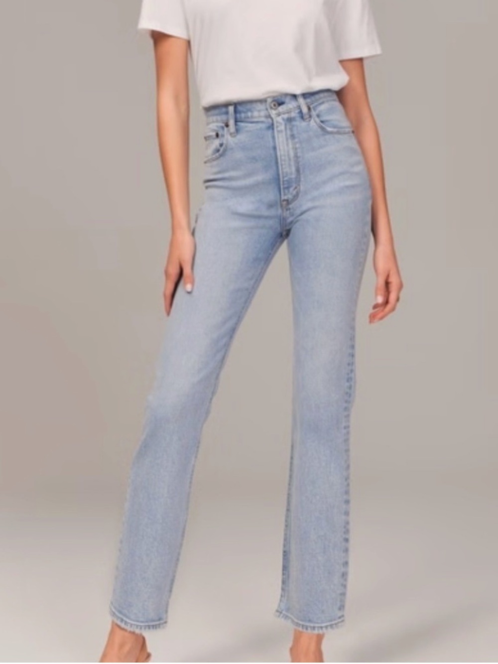 Abercrombie & Fitch The Ankle Straight Ultra High Rise Light Wash Jeans